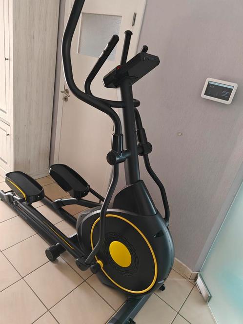 Crosstrainer Focus Fitness Senator iPlus – Excell, Sport en Fitness, Fitnessapparatuur, Zo goed als nieuw, Crosstrainer, Ophalen