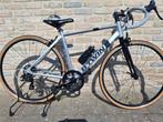 KINDERKOERSFIETS TRIBAN 100 S (145-160cm)volledig vernieuwd, Fietsen en Brommers, Fietsen | Jongens, Ophalen, Gebruikt, 26 inch of meer