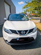 Nissan Qashqai 1.5 Diesel New Connect Design Pack, Auto's, Euro 5, 4 cilinders, Leder en Stof, Wit