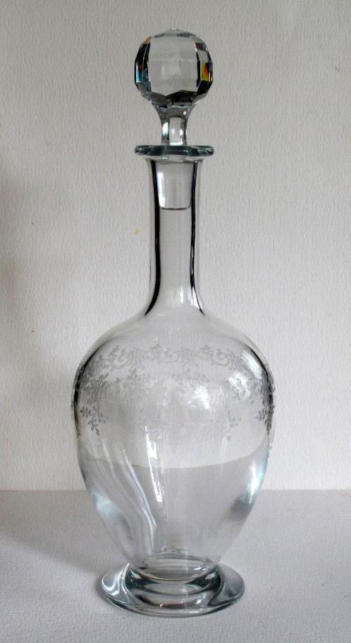 Carafe en cristal au plomb BACCARAT France avec ornements ta, Antiquités & Art, Antiquités | Verre & Cristal, Enlèvement ou Envoi