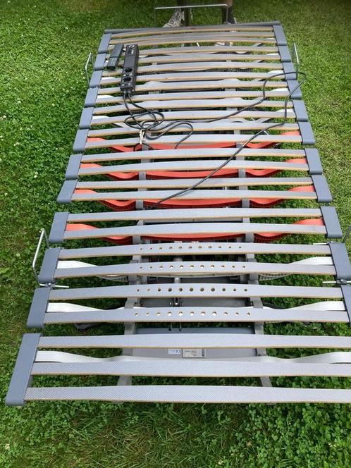 swissflex elektrische lattenbodem met afstandsbediening, Huis en Inrichting, Slaapkamer | Matrassen en Bedbodems, Gebruikt, Bedbodem