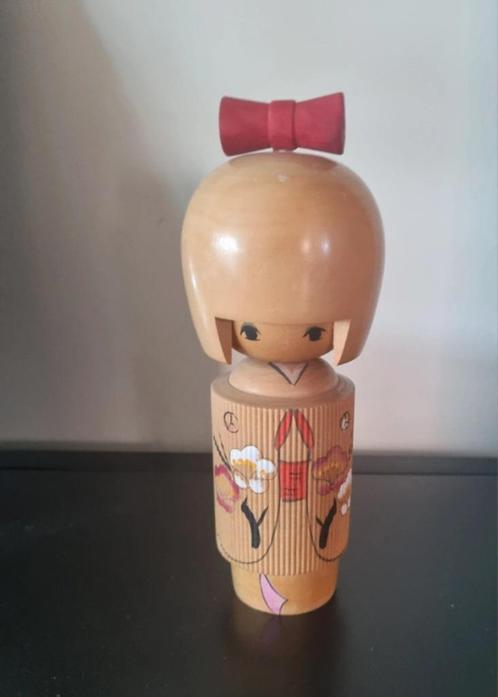 Leuke Kokeshi van Tomio Ishida, Antiek en Kunst, Kunst | Beelden en Houtsnijwerken, Verzenden