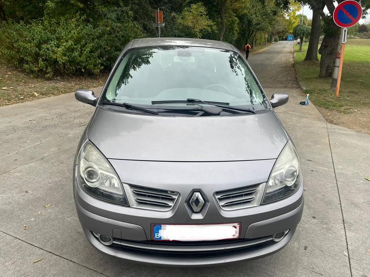 Renault Grand Scenic 1600cc benzine 99000km bouwjaar 2010, Auto's, Renault, Bedrijf, Grand Scenic, ABS, Airbags, Airconditioning