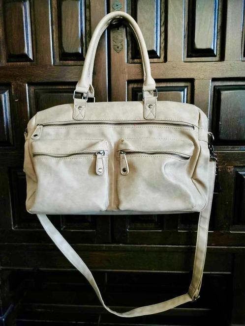 JUST DREAMZ - Beige handtas, Handtassen en Accessoires, Tassen | Damestassen, Zo goed als nieuw, Handtas, Beige, Ophalen of Verzenden