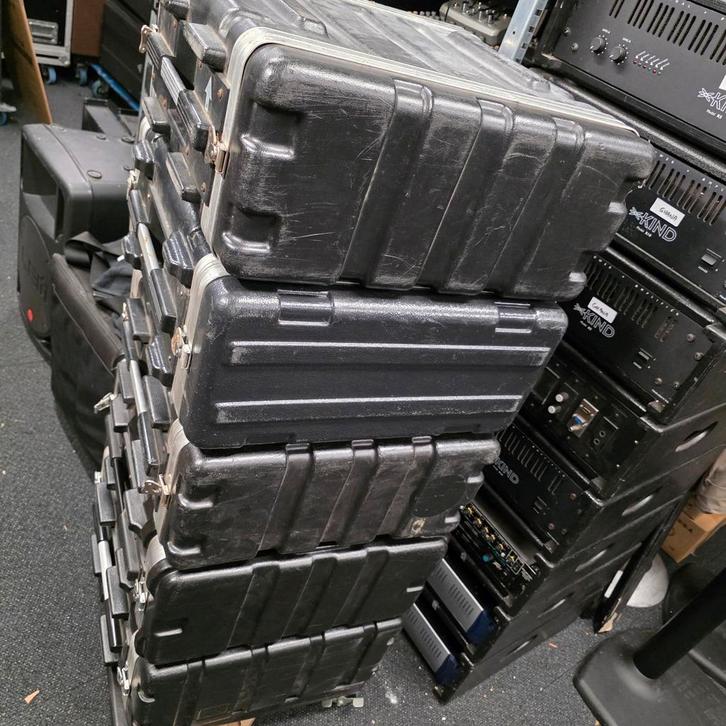 FLIGHTCASES   4HE   19 inch voor en achterdeksel, Muziek en Instrumenten, Behuizingen en Koffers, Zo goed als nieuw, Flightcase