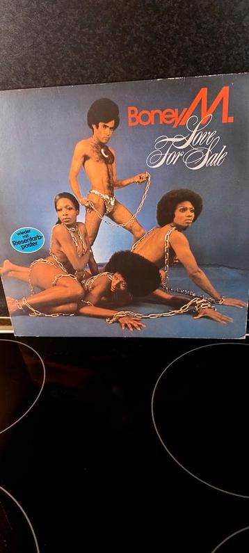 LP vinyl  "BONEY M"  beschikbaar voor biedingen