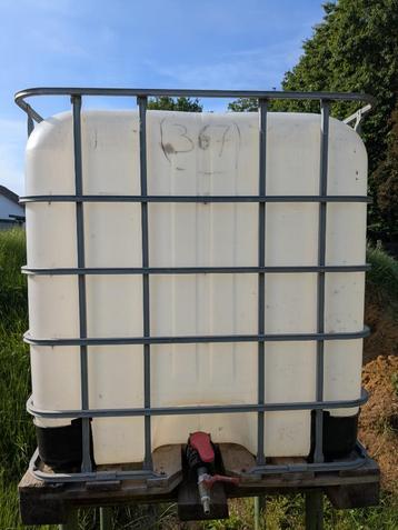 IBC Container met kader en kraan, inhoud 1000L, rein beschikbaar voor biedingen