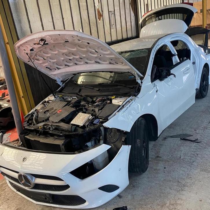 Mercedes klasse A200 2019 benzine voor onderdelen, Auto-onderdelen, Carrosserie, Mercedes-Benz, Voor, Achter, Links, Rechts, Gebruikt