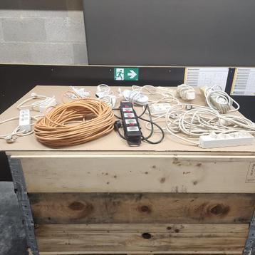 Verlengsnoeren beschikbaar voor biedingen