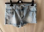 Jeansshort in nieuwstaat van Voggo maat 44, Ophalen of Verzenden, Zo goed als nieuw
