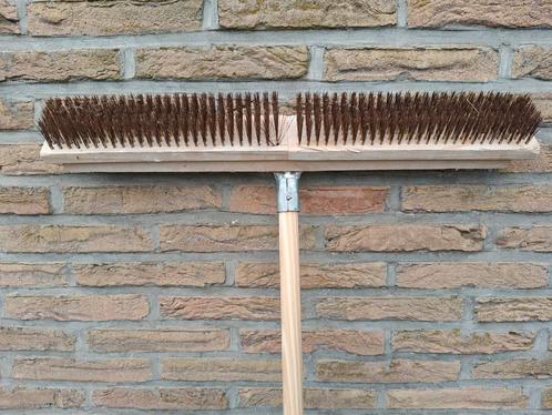 Brede staalborstel op steel, Huis en Inrichting, Schoonmaakartikelen, Ophalen