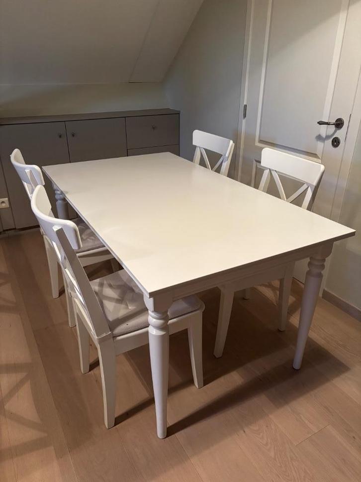Eettafel uitschuifbaar wit met 4 stoelen IKEA Ingatorp, Huis en Inrichting, Tafels | Eettafels, Nieuw, Vijf personen of meer, Rechthoekig