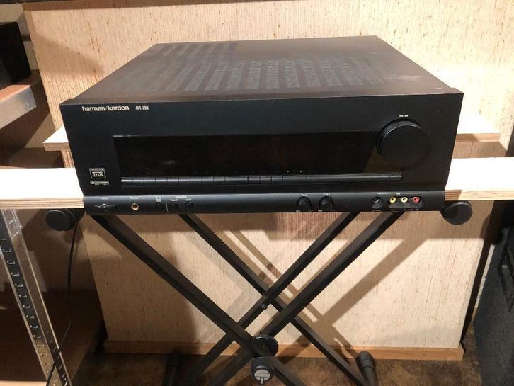 Ampli/Tuner Harman Kardon, TV, Hi-fi & Vidéo, Amplificateurs & Ampli-syntoniseurs, Utilisé, 5.1, 60 à 120 watts, Autres marques