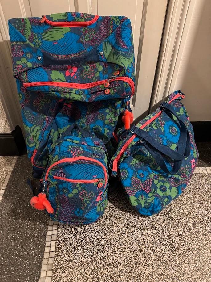 Kipling reistassen set, Handtassen en Accessoires, Tassen | Reistassen en Weekendtassen, Zo goed als nieuw, Overige kleuren, Uitschuifbare handgreep