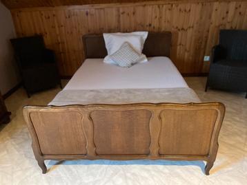 Mooi vintage bed. (1,40 m op 2 meter) beschikbaar voor biedingen