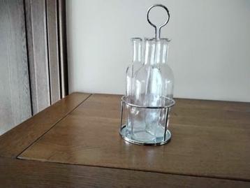 Olie en azijn flessen set (NIEUW) Inhoud 25cl per flesje. En beschikbaar voor biedingen