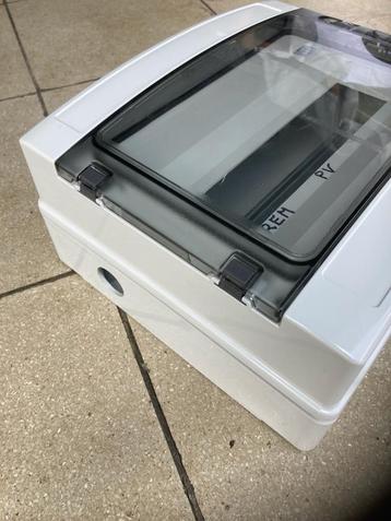 elektriciteitskast beschikbaar voor biedingen