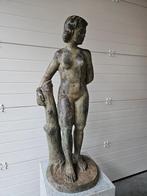 Ouder zwaar bronzen tuinbeeld aan spotprijs,zuil ook te koop, Tuin en Terras, Ophalen of Verzenden, Zo goed als nieuw, Overige materialen