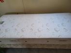 1 persoons bed met matras, Huis en Inrichting, Slaapkamer | Bedden, Ophalen, Gebruikt, 90 cm, Eenpersoons