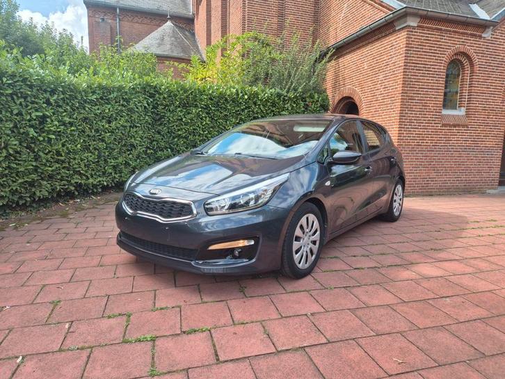 Kia c'eed 1.4 Benzine 2017 Euro6b, Auto's, Kia, Bedrijf, Te koop, (Pro) Cee d, ABS, Achteruitrijcamera, Airbags, Airconditioning