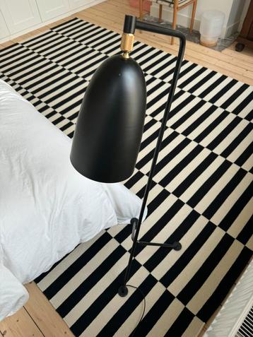GUBI Grässhoppa lamp replica beschikbaar voor biedingen
