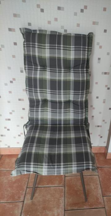 Coussin pour fauteuil jardin beschikbaar voor biedingen