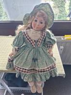 Pop,groen antieke kleed,blond lang haar, Antiek en Kunst, Ophalen of Verzenden