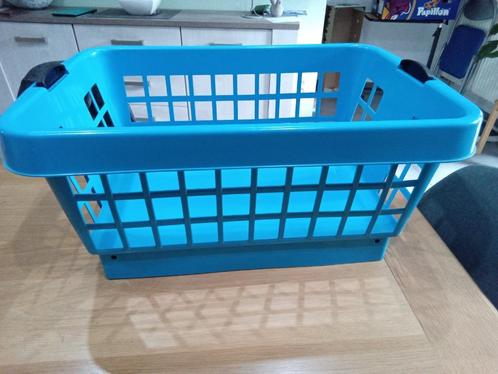Manne ou panier à linge sur pieds (retractables ), Huis en Inrichting, Badkamer | Badtextiel en Accessoires, Nieuw, Blauw, Ophalen
