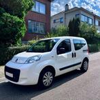 Fiat Qubo 2016 - 64.000 km - 1.4 benzine, Auto's, Fiat, Stof, Zwart, Wit, Handgeschakeld