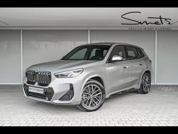 BMW iX1 xDrive30 - M Pack - Camera - L  beschikbaar voor biedingen