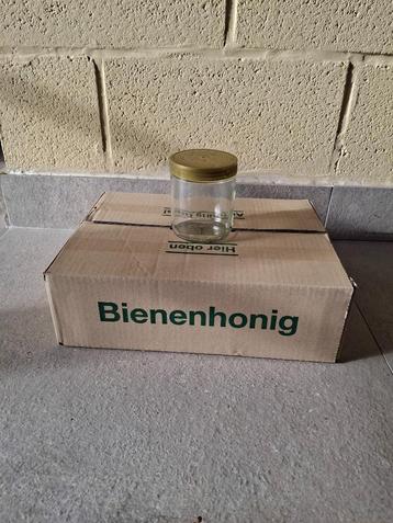 Honingpotten, honingbokaal beschikbaar voor biedingen