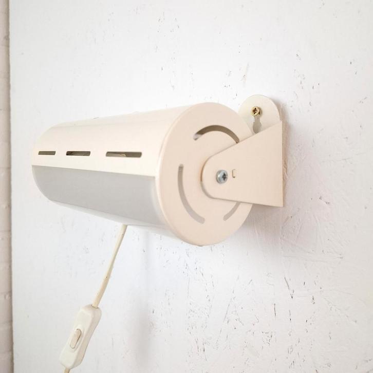 Vintage wandlamp Ikea Smyg bedlamp metaal/kunststof wit, Maison & Meubles, Lampes | Appliques, Synthétique, Métal, Enlèvement ou Envoi