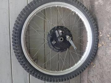 Vintage offroad-velgen beschikbaar voor biedingen