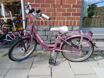 Batavus kinderfiets 20 inch. roos beschikbaar voor biedingen