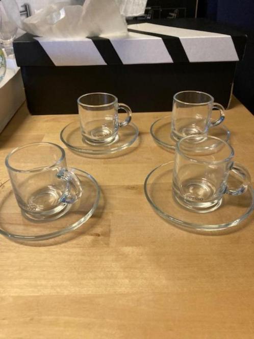 Nespresso vertuo kopjes 80 ml nog nieuw 4 stuks per stuk 5 e, Huis en Inrichting, Keuken | Servies, Nieuw, Kop(pen) en/of Schotel(s)