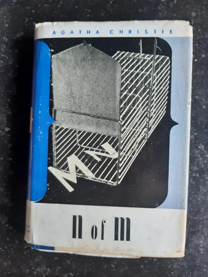 Agatha Christie - N of M, Boeken, Detectives, Gelezen, Ophalen of Verzenden