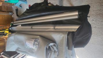 Thule sun blocker beschikbaar voor biedingen