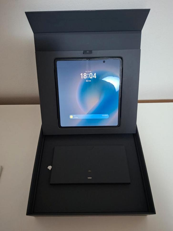 Honor Magic V3, Telecommunicatie, Mobiele telefoons | Overige merken, Zo goed als nieuw, Zonder abonnement, Inklapmodel, 6 megapixel of meer