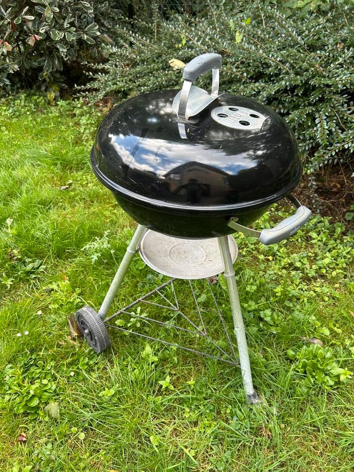 WEBER BBQ, Tuin en Terras, Houtskoolbarbecues, Gebruikt, Ophalen
