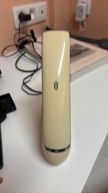 Vaste telefoon aeg beschikbaar voor biedingen