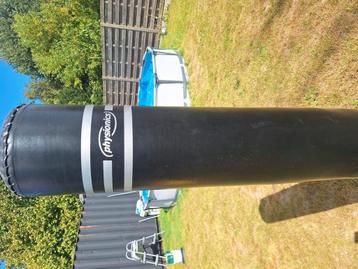 Bokszak op staander te koop. MOMENTEEL GERESERVEERD!! beschikbaar voor biedingen