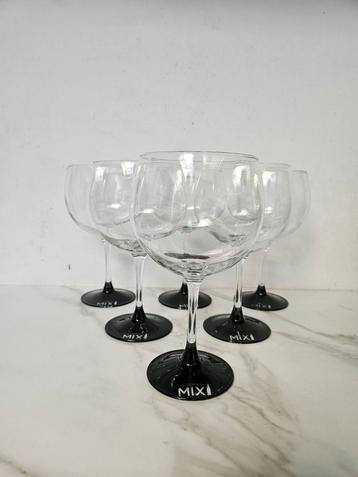 Cocktailglazen beschikbaar voor biedingen