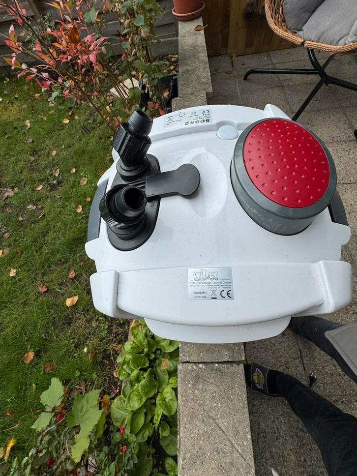 Wiltec 2000lt per uur  2 stuks zelfde filter Buiten filters, Dieren en Toebehoren, Vissen | Aquaria en Toebehoren, Zo goed als nieuw