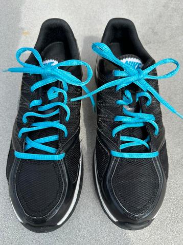 Sportschoenen dames Nike maat 40 beschikbaar voor biedingen