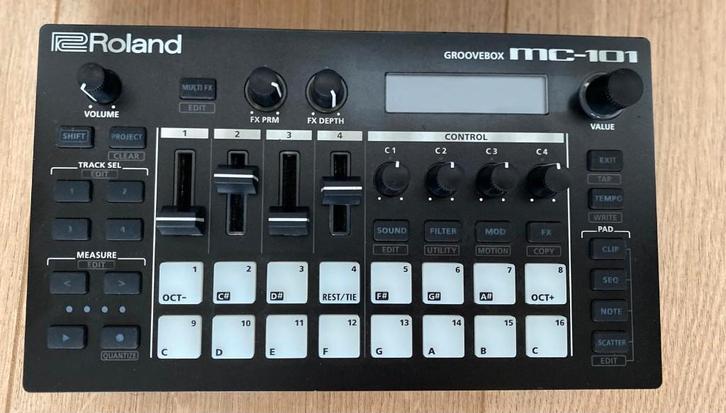 Roland MC101 - Groovebox, Muziek en Instrumenten, Drumcomputers, Zo goed als nieuw, Roland, Ophalen of Verzenden