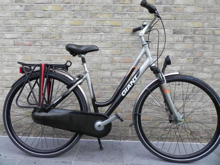 Damesfiets merk Giant in uitstekende staat, Fietsen en Brommers, Fietsen | Dames | Damesfietsen, Gebruikt, Giant, Versnellingen