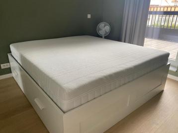 Tweepersoonsbed MOET DRINGEND WEG! beschikbaar voor biedingen