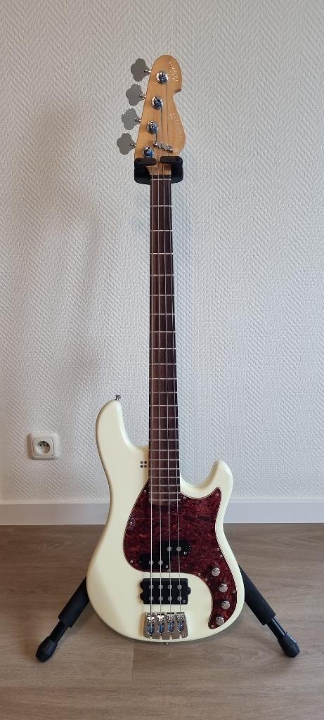 SANDBERG California VM4, Muziek en Instrumenten, Snaarinstrumenten | Gitaren | Bas, Zo goed als nieuw, Elektrisch, Ophalen