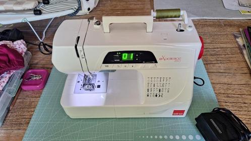 Elna naaimachine elektronisch, Hobby en Vrije tijd, Naaimachines en Toebehoren, Zo goed als nieuw, Naaimachine, Janome, Ophalen