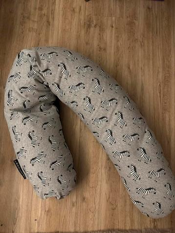Voedingskussen Snoozzz zebra, Enlèvement ou Envoi, Comme neuf, Coussin d'allaitement